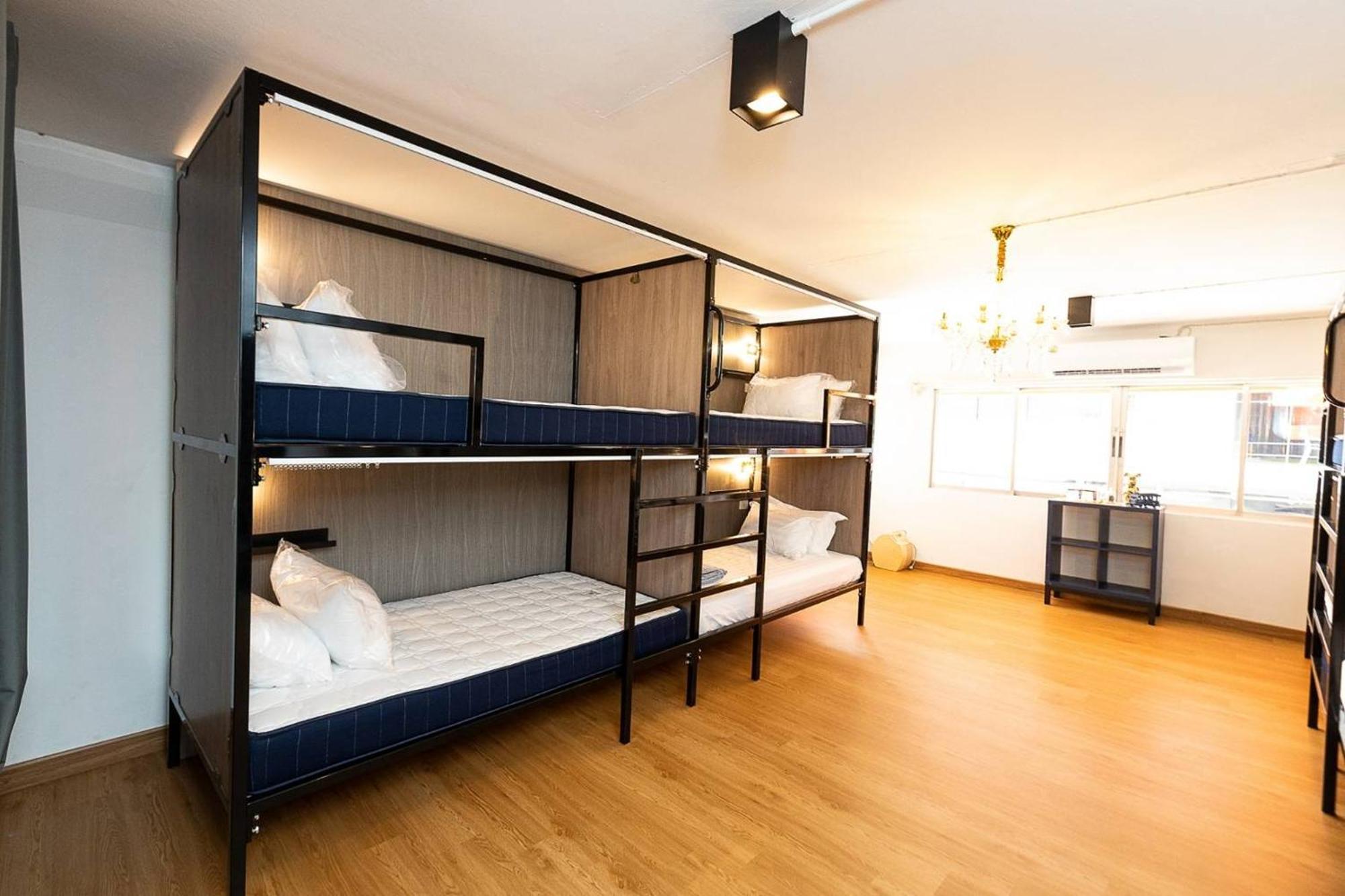 Orange Hostel *
