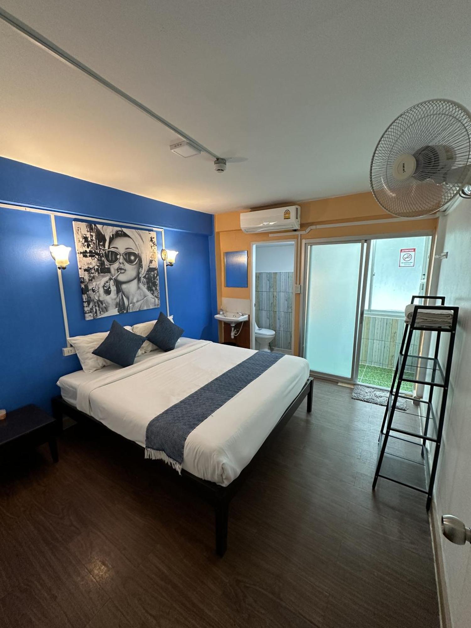 Revolution Khao San By The Bliss Hostel