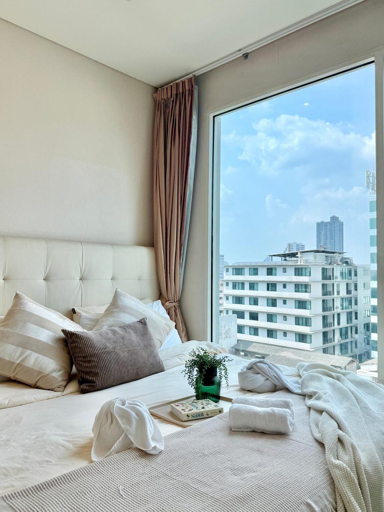 Luxury Prime Thong Lor - Fast Wifi, Gym&pool Apartment