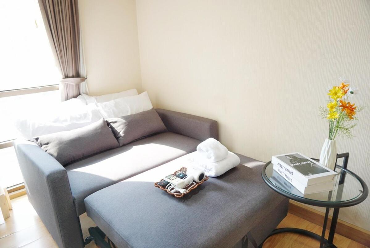 Executive 1br And Sofa Bed 150m To Nana Bts Bangkok