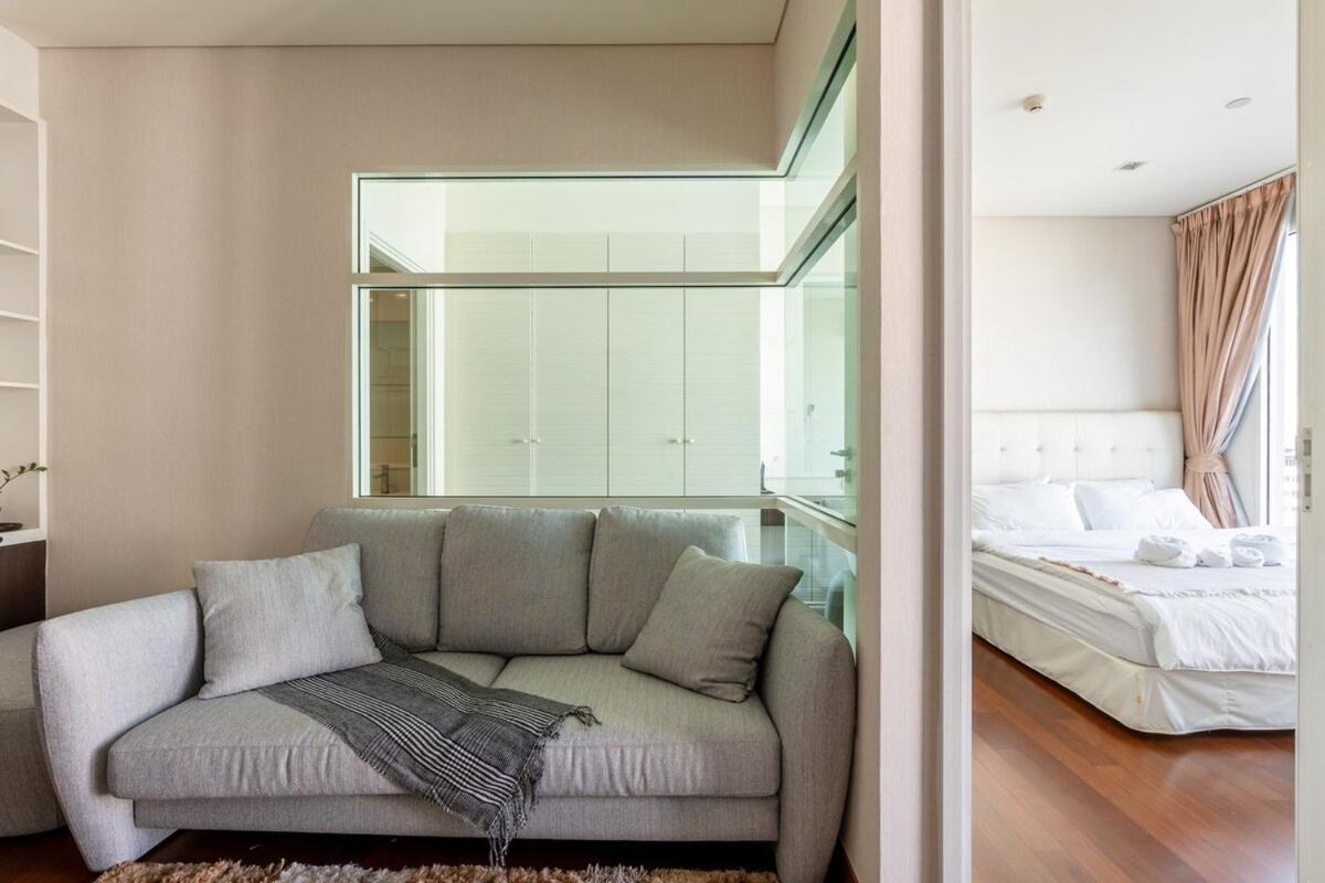Luxury Prime Thong Lor - Fast Wifi, Gym&pool Apartment