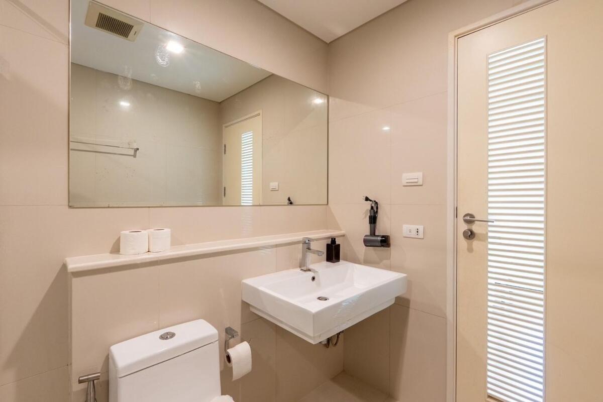 Luxury Prime Thong Lor - Fast Wifi, Gym&pool Apartment Bangkok