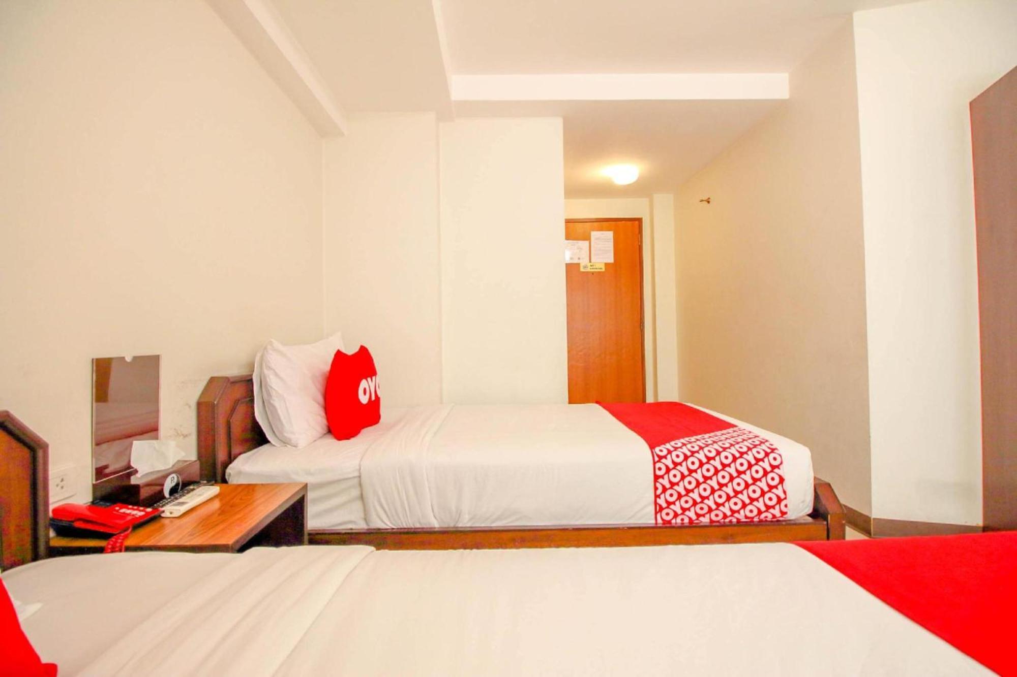 Hotel Super Oyo 484 Pannee Khaosan Sha