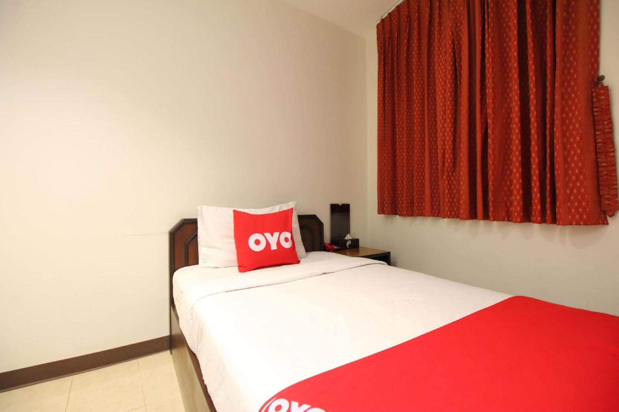 Super Oyo 484 Pannee Khaosan Sha Bangkok