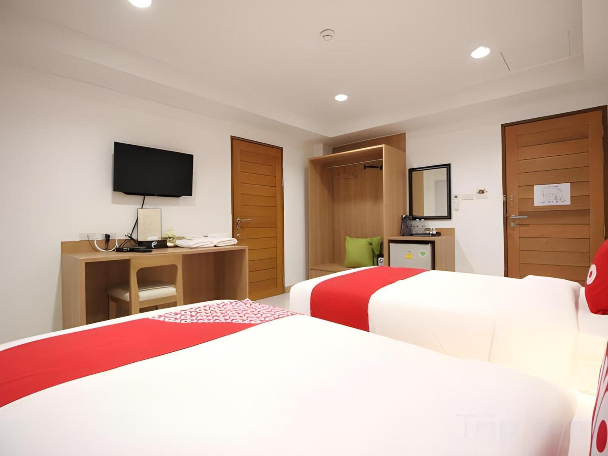 Hotel Super Oyo 484 Pannee Khaosan Sha