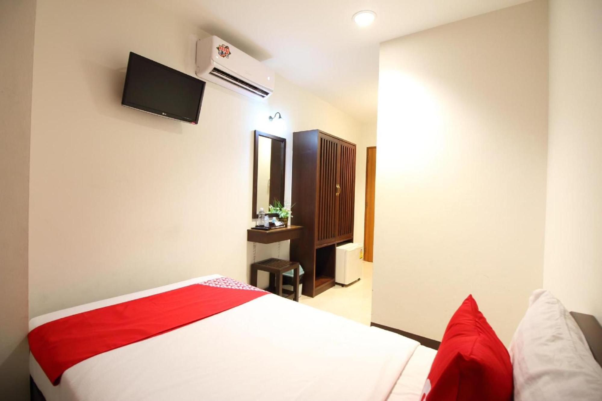 Super Oyo 484 Pannee Khaosan Sha Hotel Bangkok