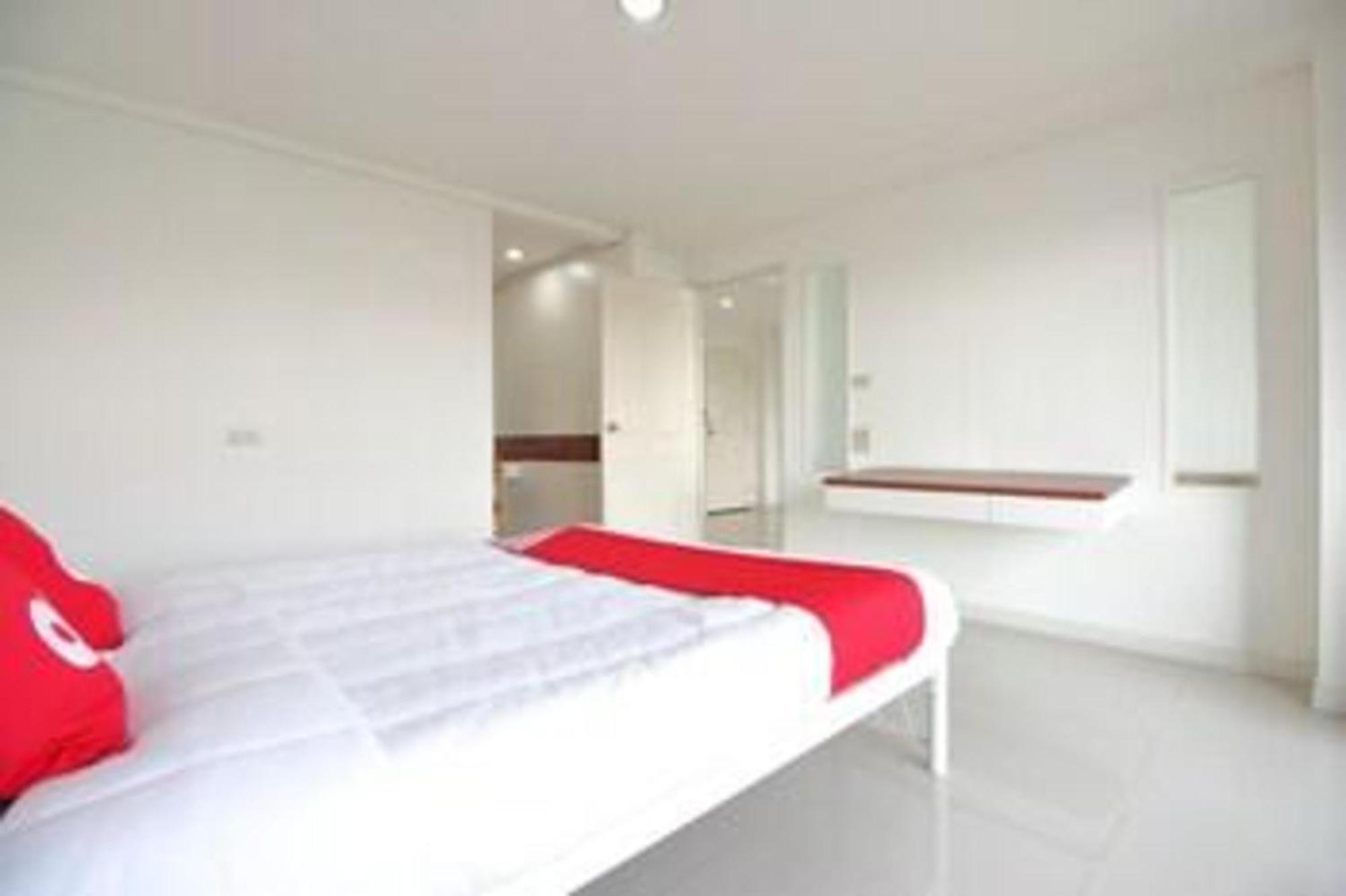 Hotel Super Oyo 498 Ladawan