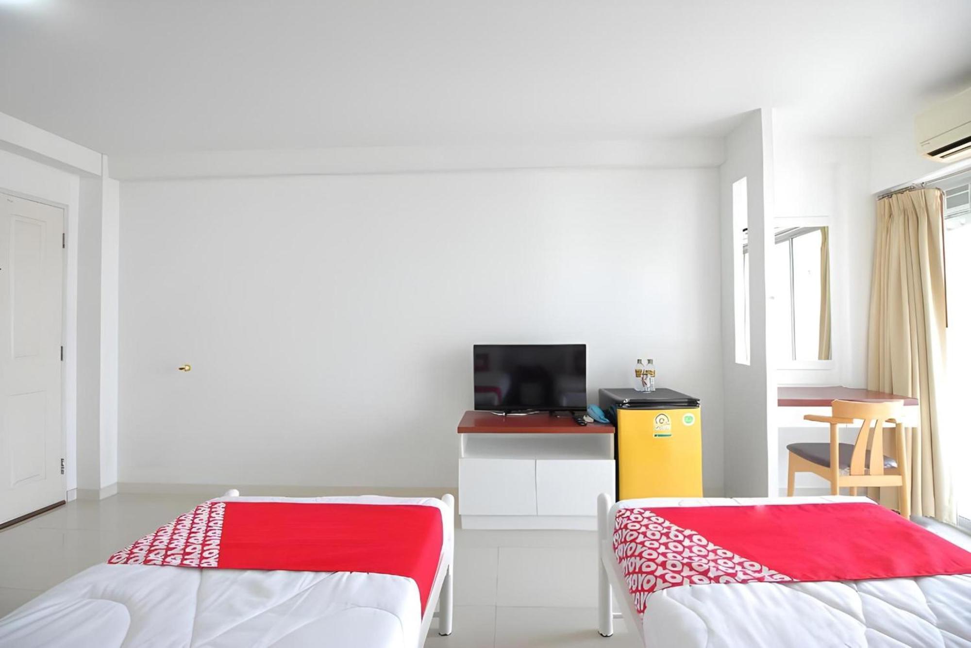 Hotel Super Oyo 498 Ladawan