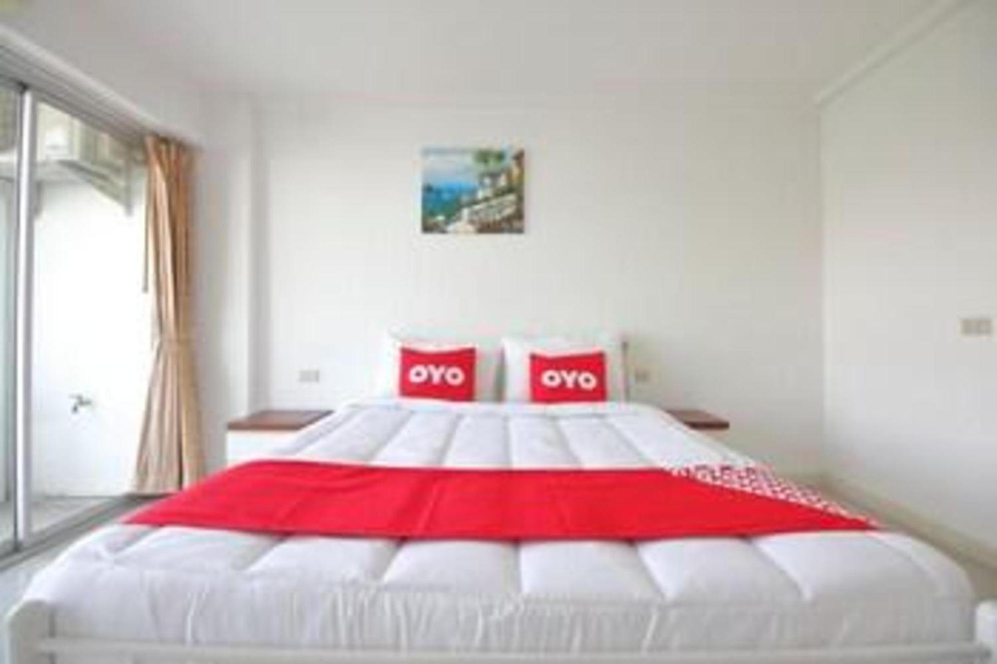 Super Oyo 498 Ladawan Hotel