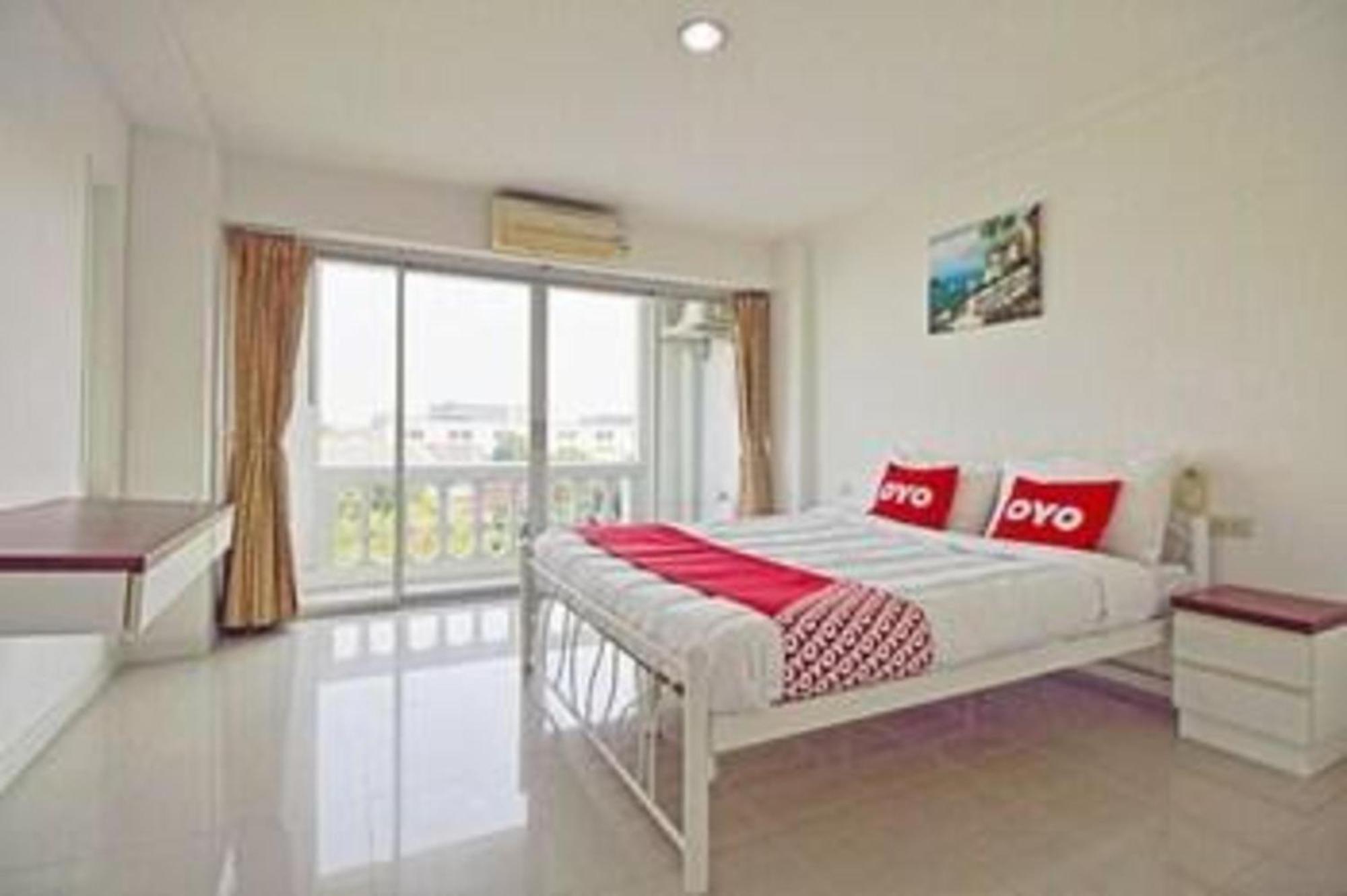 Hotel Super Oyo 498 Ladawan Bangkok
