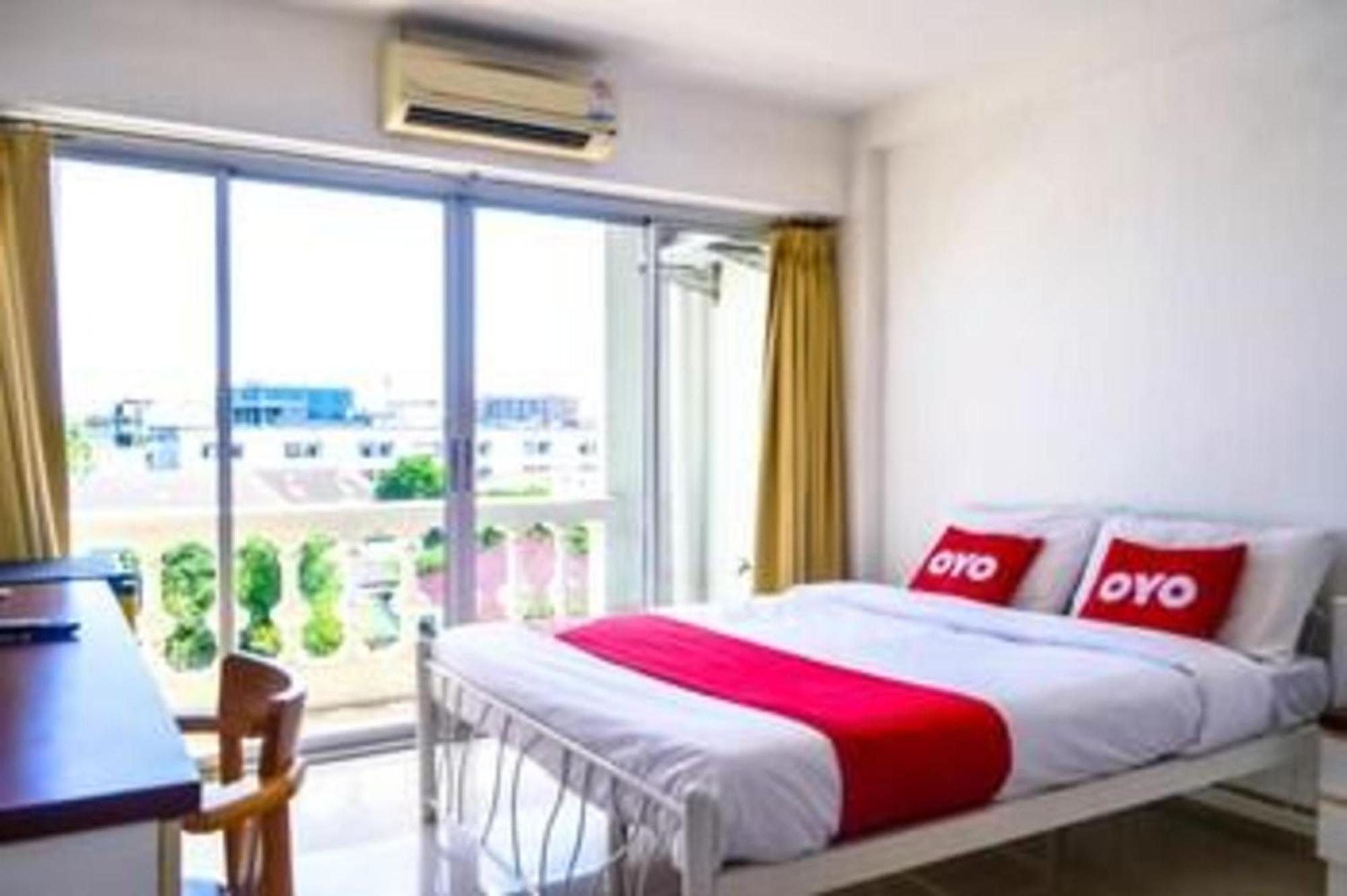 Super Oyo 498 Ladawan 3* Bangkok