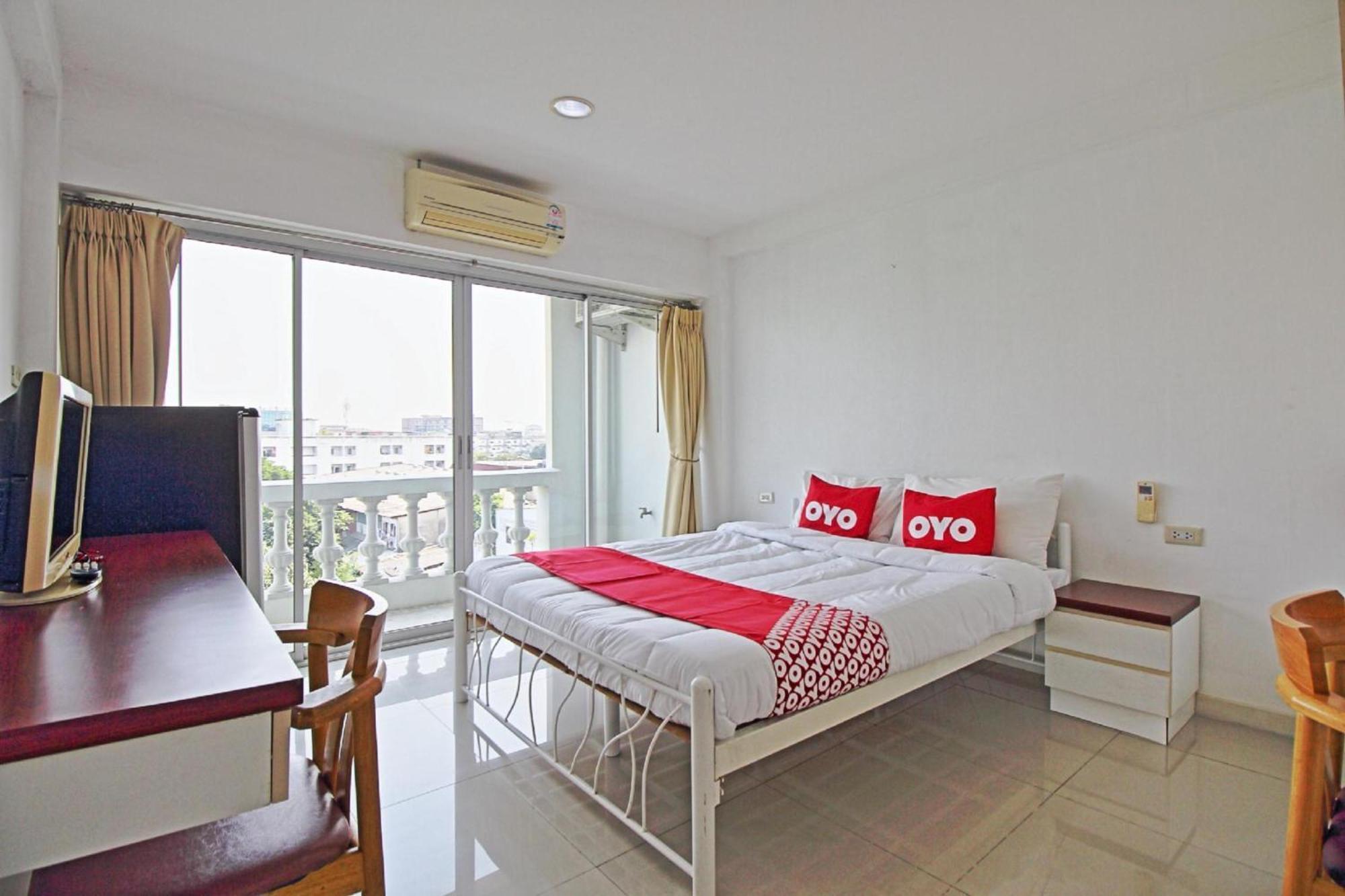 Super Oyo 498 Ladawan Bangkok