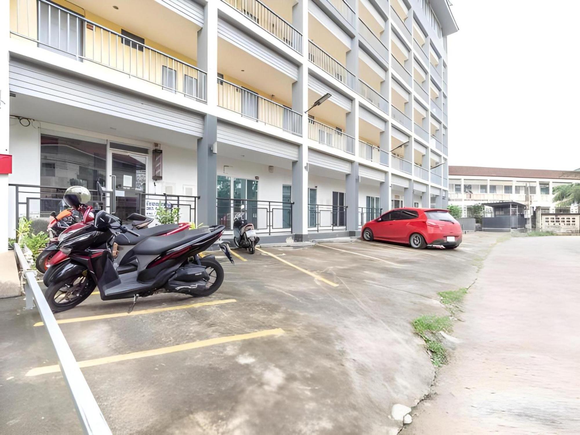 Capital O 75451 Podstel Hotel 4*