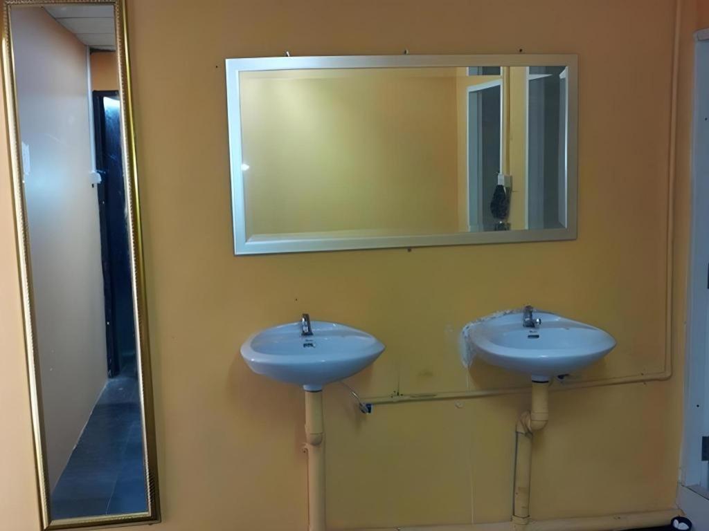 Centaur Hostel *