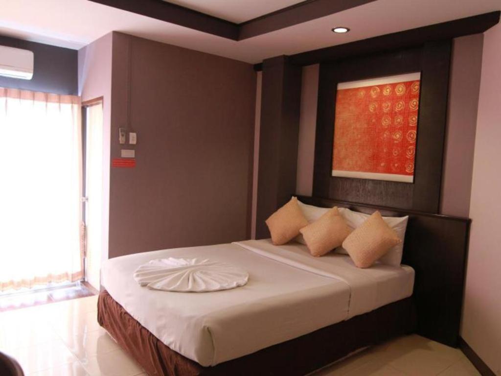 Grand Pinnacle Hotel