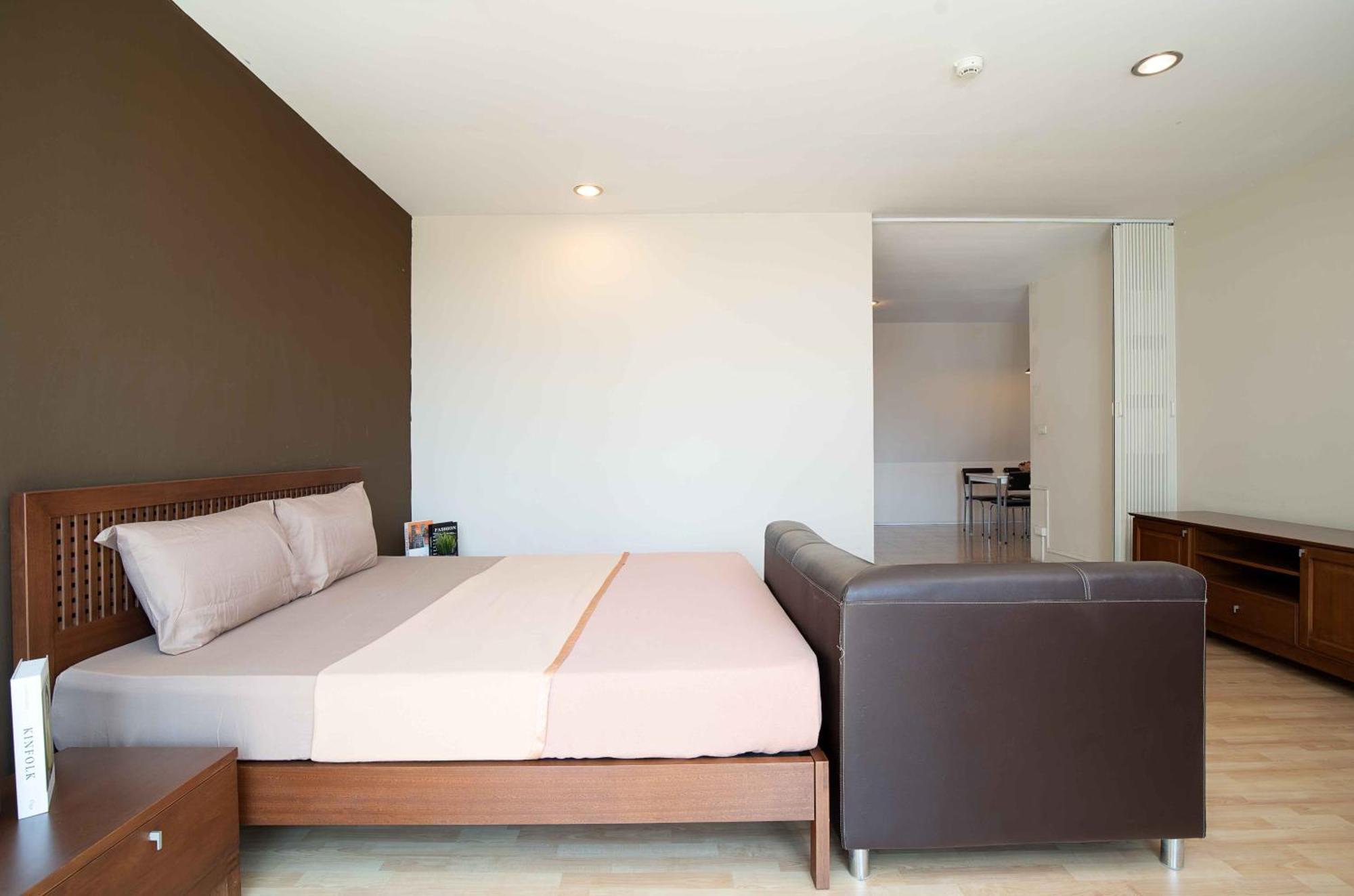 Apartment 181 Ekkamai