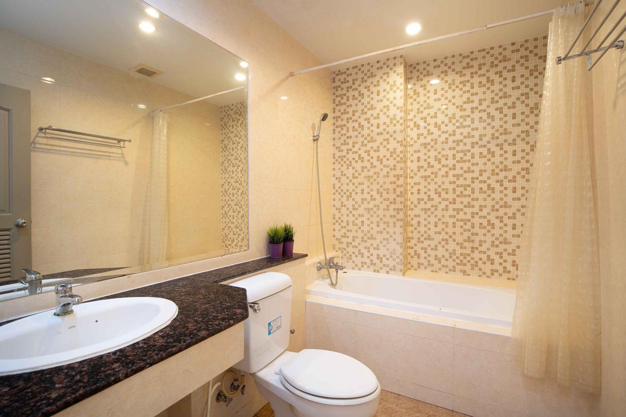 181 Ekkamai Apartment Bangkok
