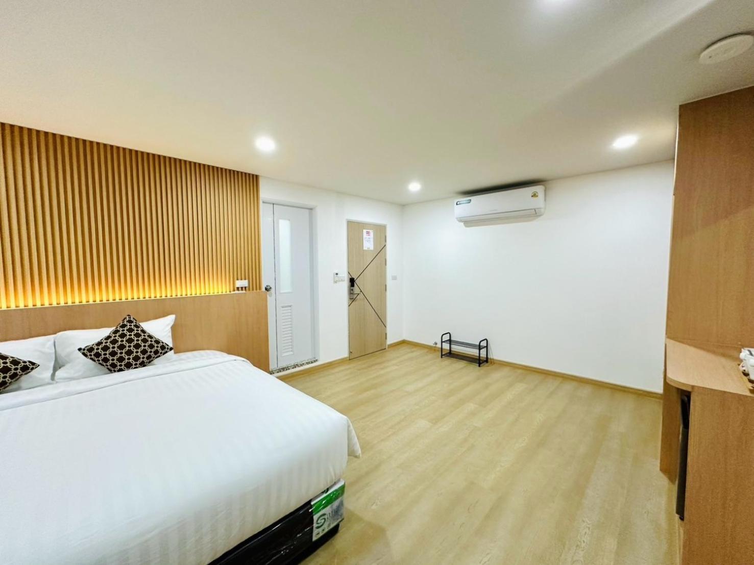 The Cozy 77 Hotel 3*