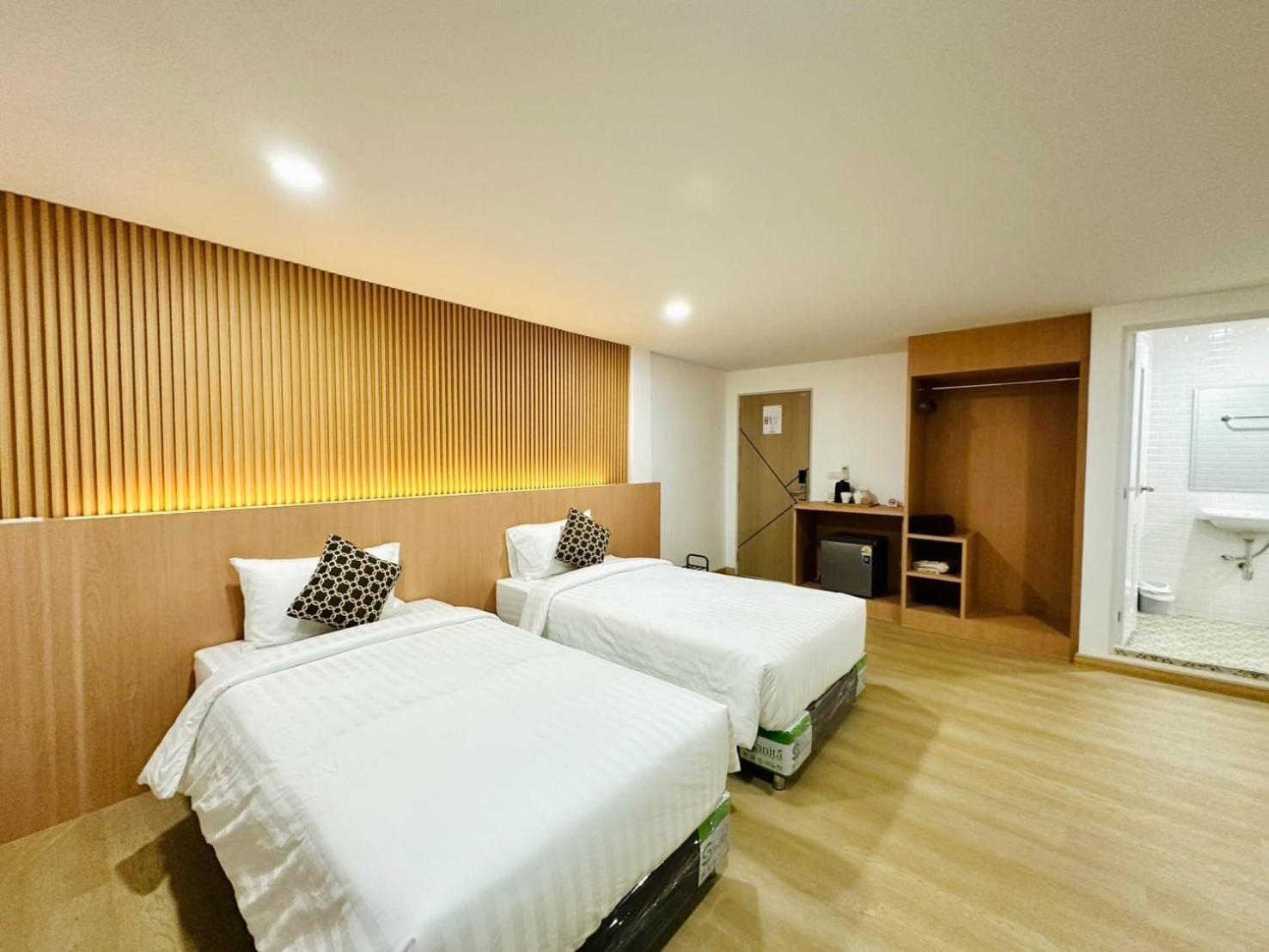 The Cozy 77 Hotel 3*