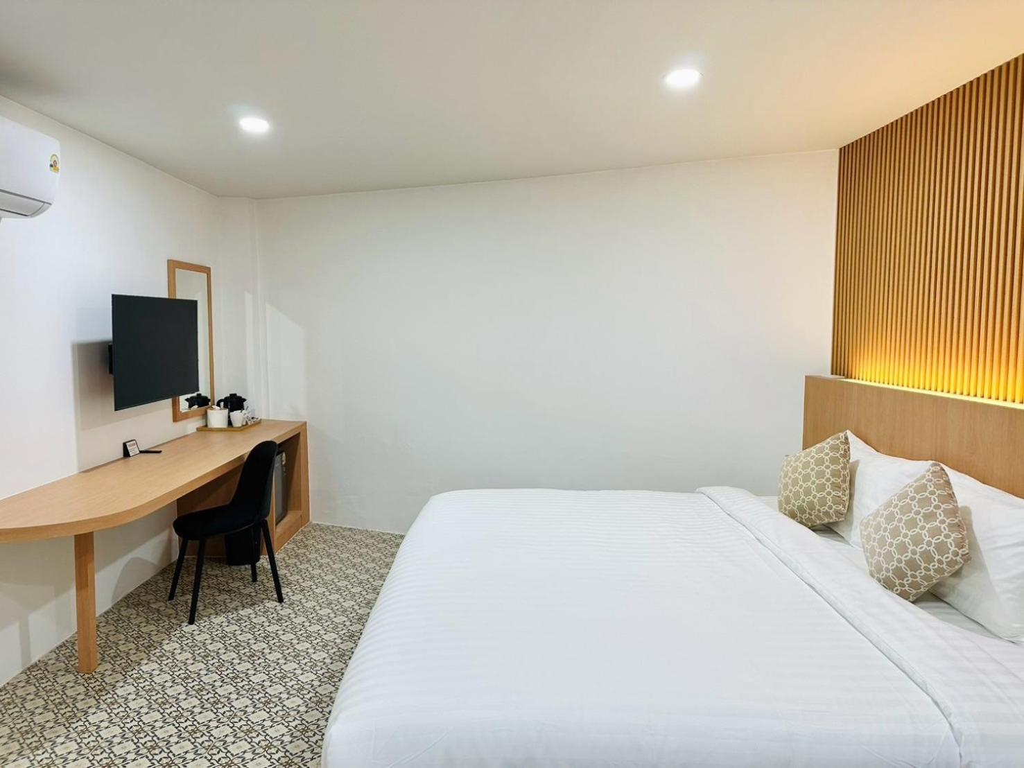 The Cozy 77 3*