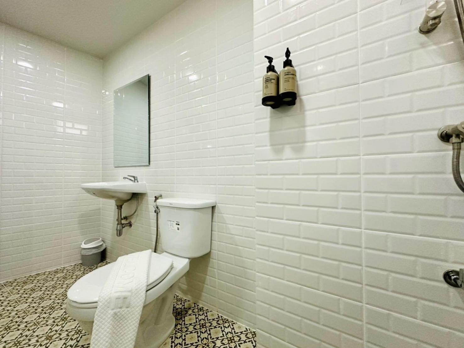 The Cozy 77 Hotel 3*