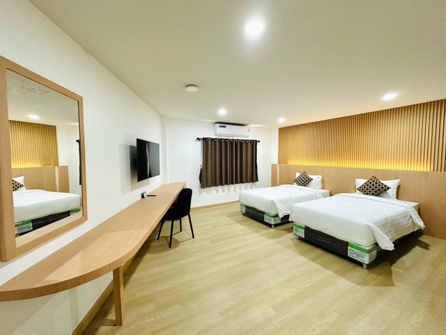Hotel The Cozy 77 3*