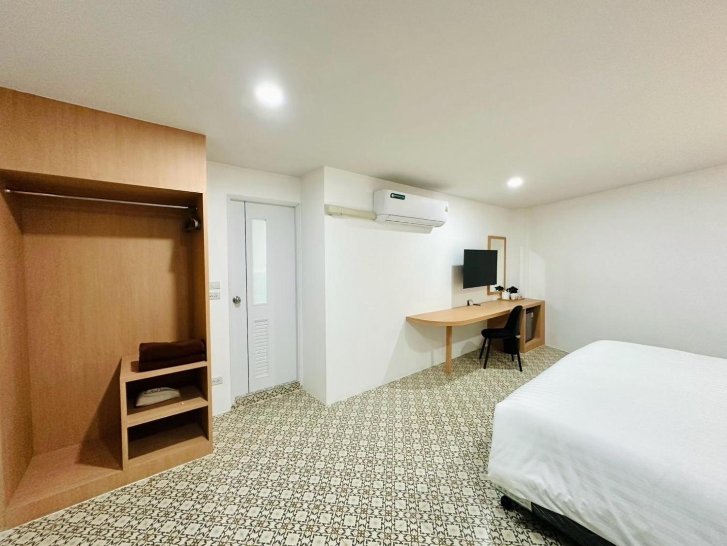 Hotel The Cozy 77