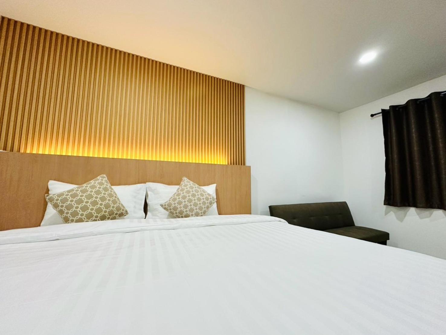 The Cozy 77 Hotel Bangkok
