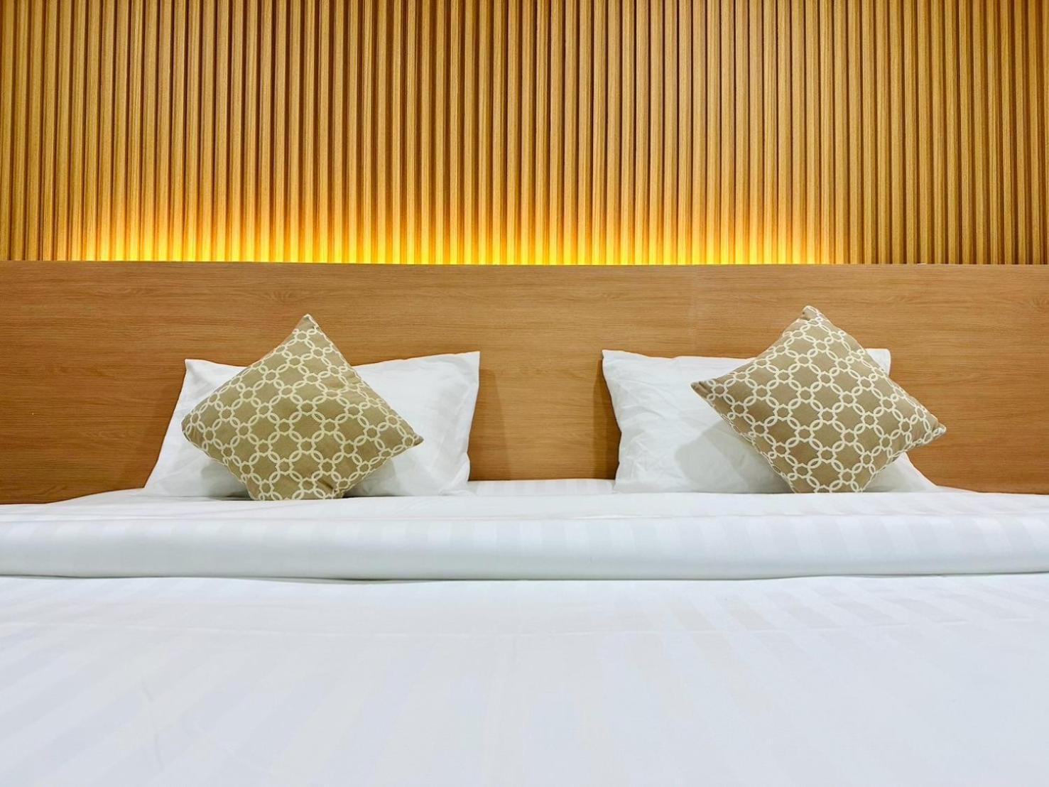 The Cozy 77 Hotel 3*