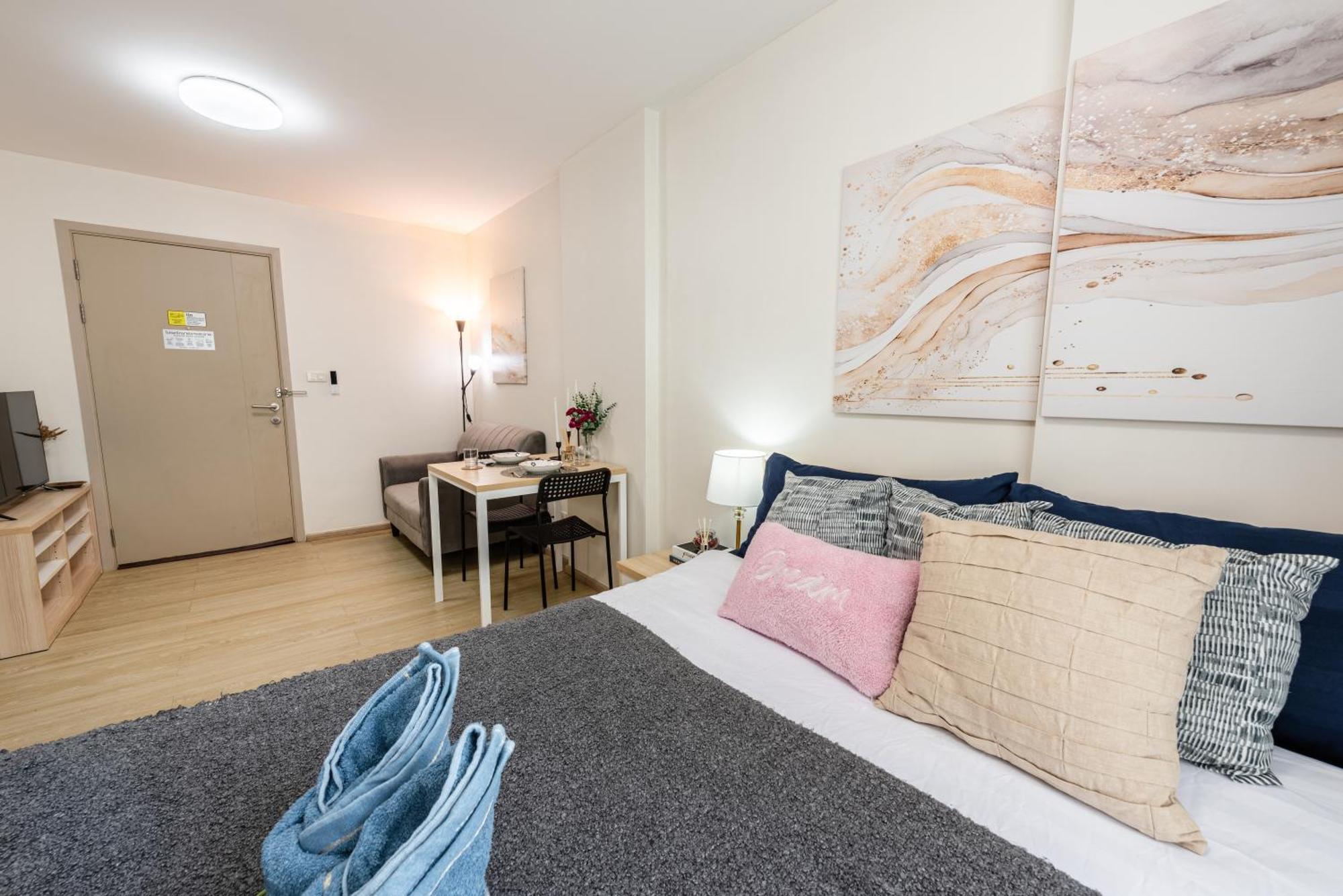 Apartment Elio Del Ray Bts Punnawithi Bangkok
