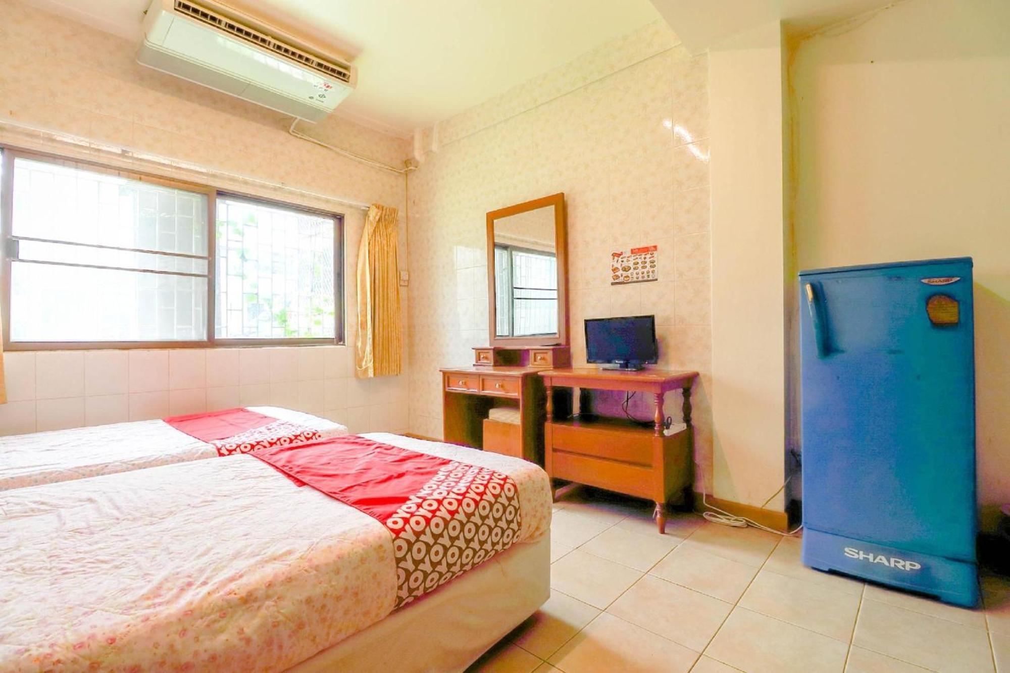 Hotel Oyo 583 Sweethome 2*