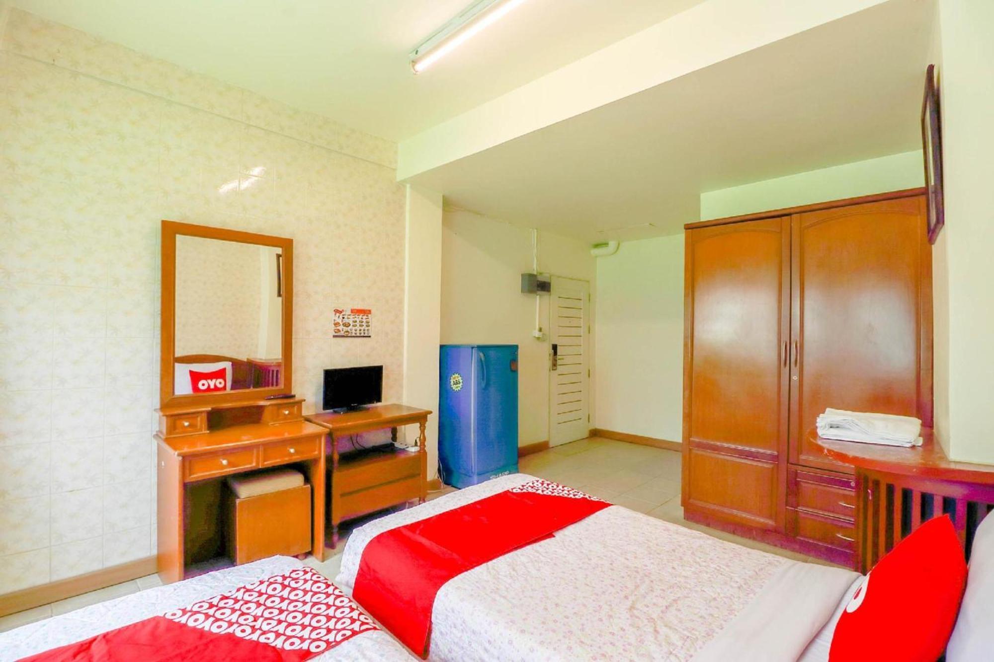 Oyo 583 Sweethome 2*