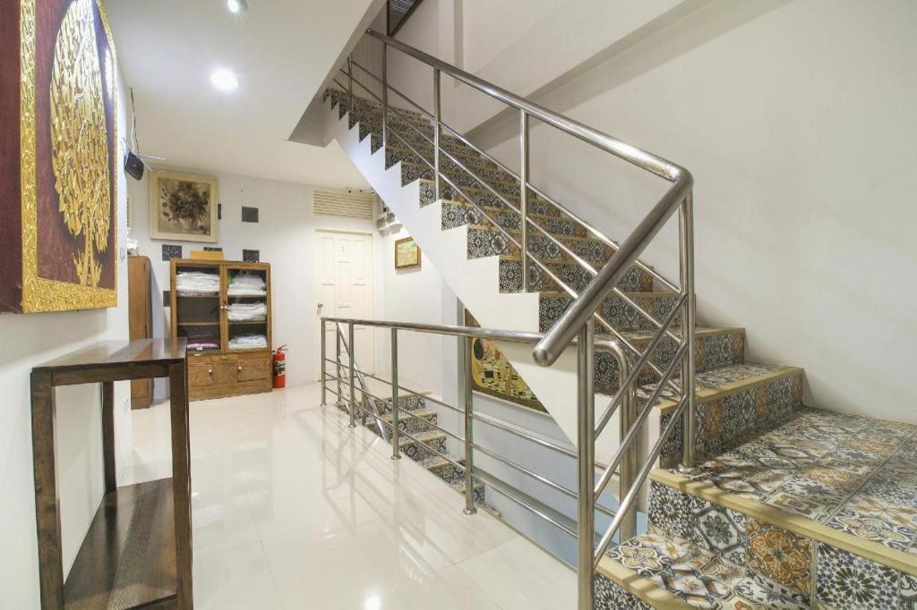 Oyo 818 Suksomboon Hotel 2*