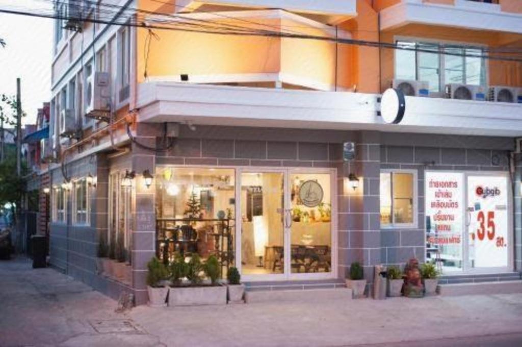 Hostel Hoppers Place Donmuang *
