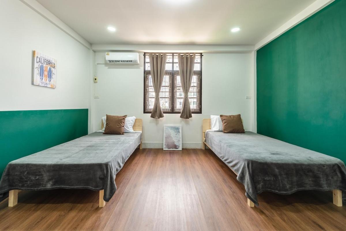 The Sleepyard Sathorn 11 Holiday home *