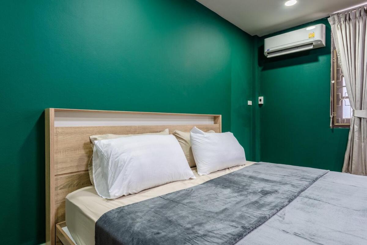 The Sleepyard Sathorn 11 Holiday home Bangkok