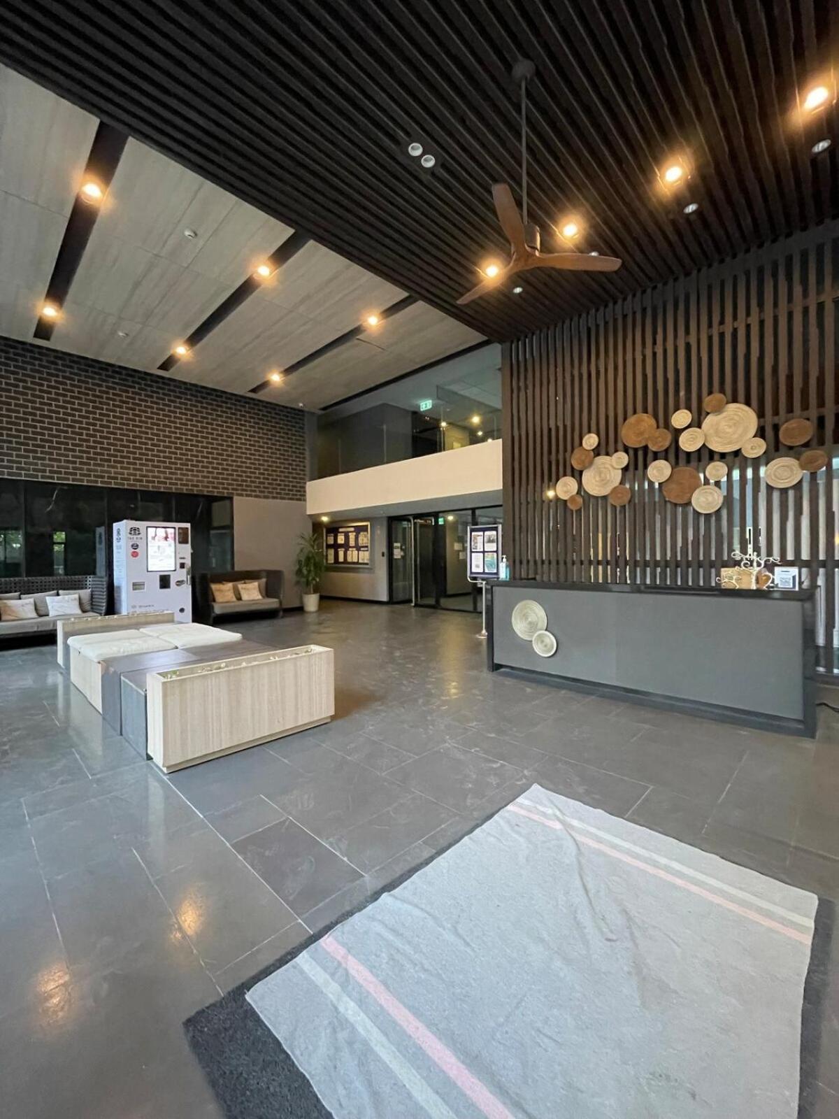 4pax Mrt Bts Asoke, Terminal21 Bangkok