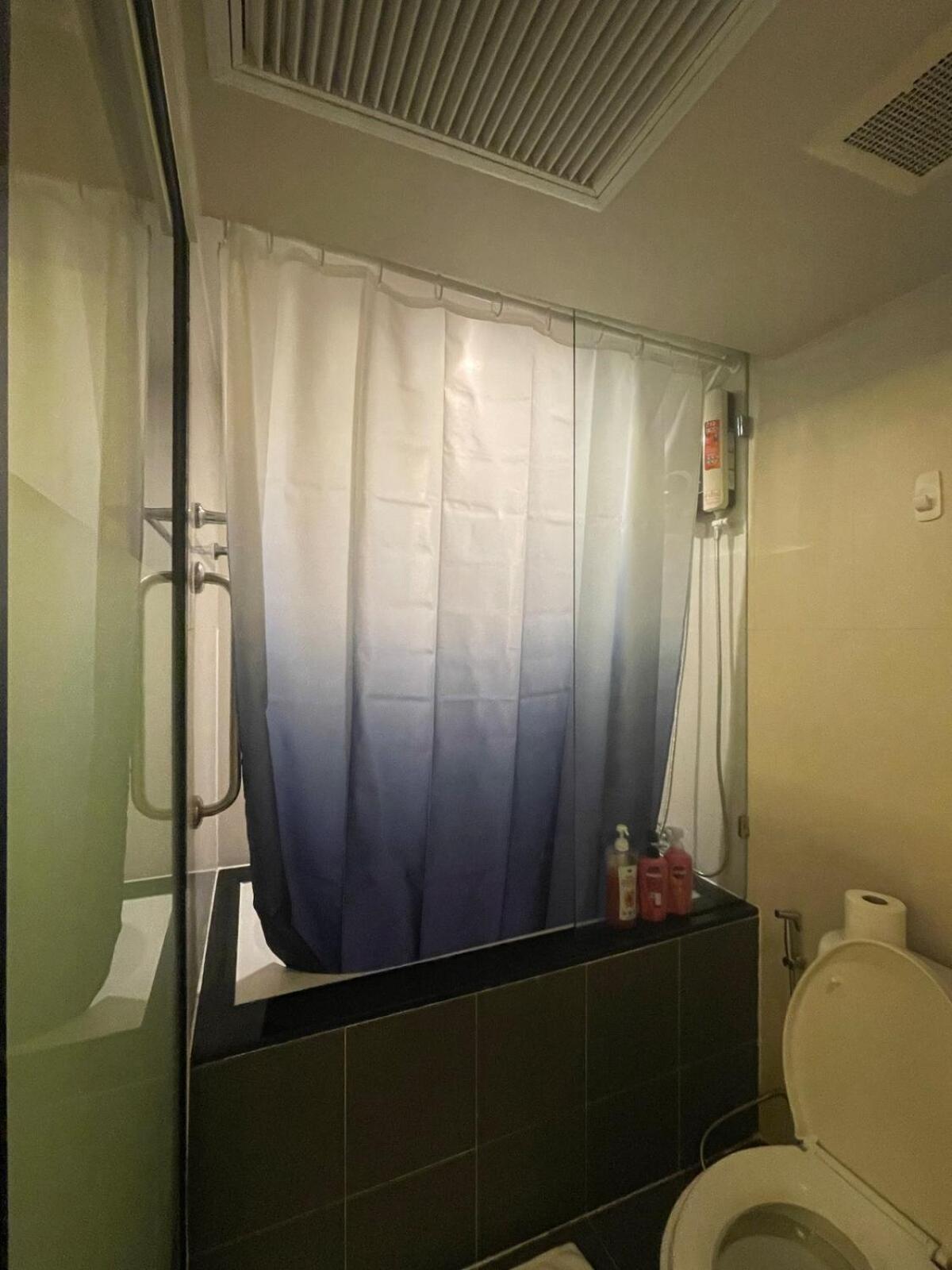 Apartment 4pax Mrt Bts Asoke, Terminal21 *
