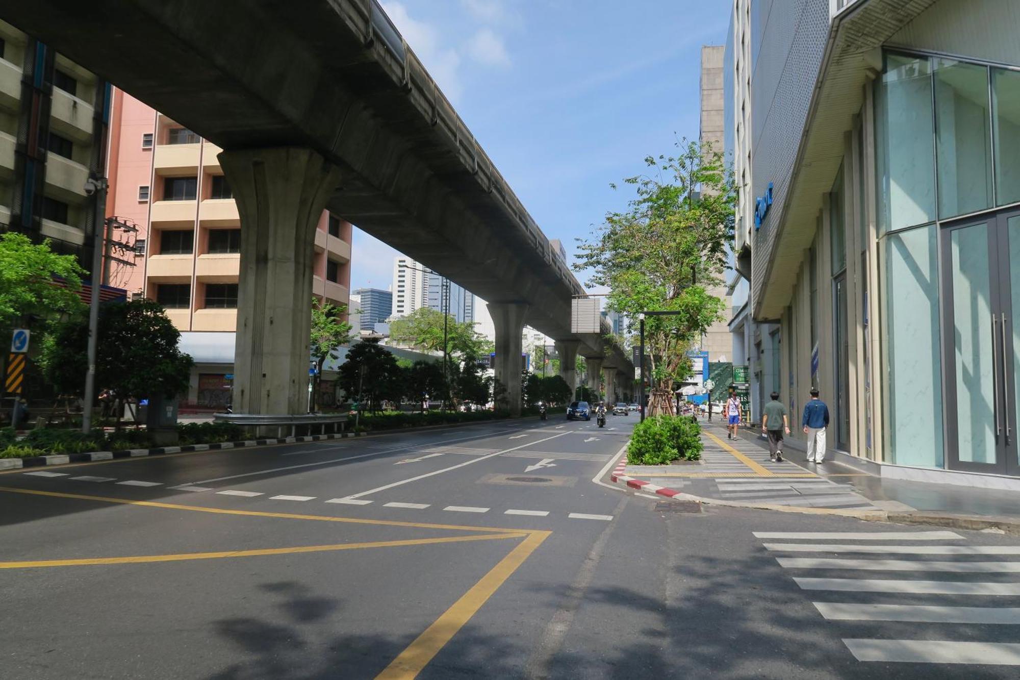 Les Fleurs Bangkok