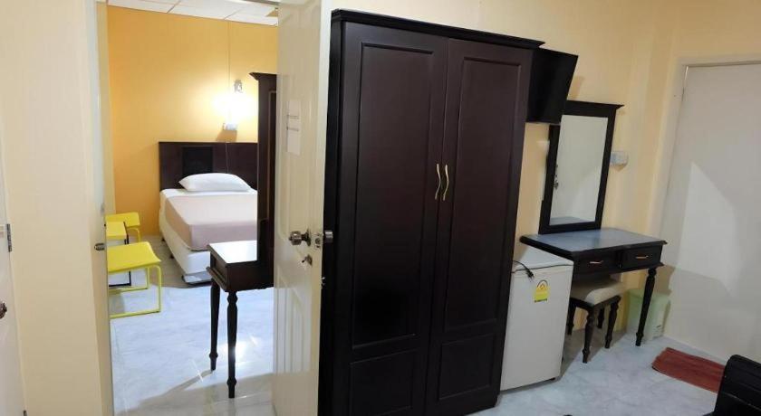 Hotel Sananwan Palace