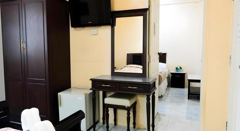 Sananwan Palace 2*