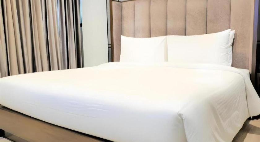 First Pride Hotel 3*