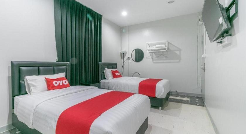 Oyo 818 Suksomboon Hotel 2*