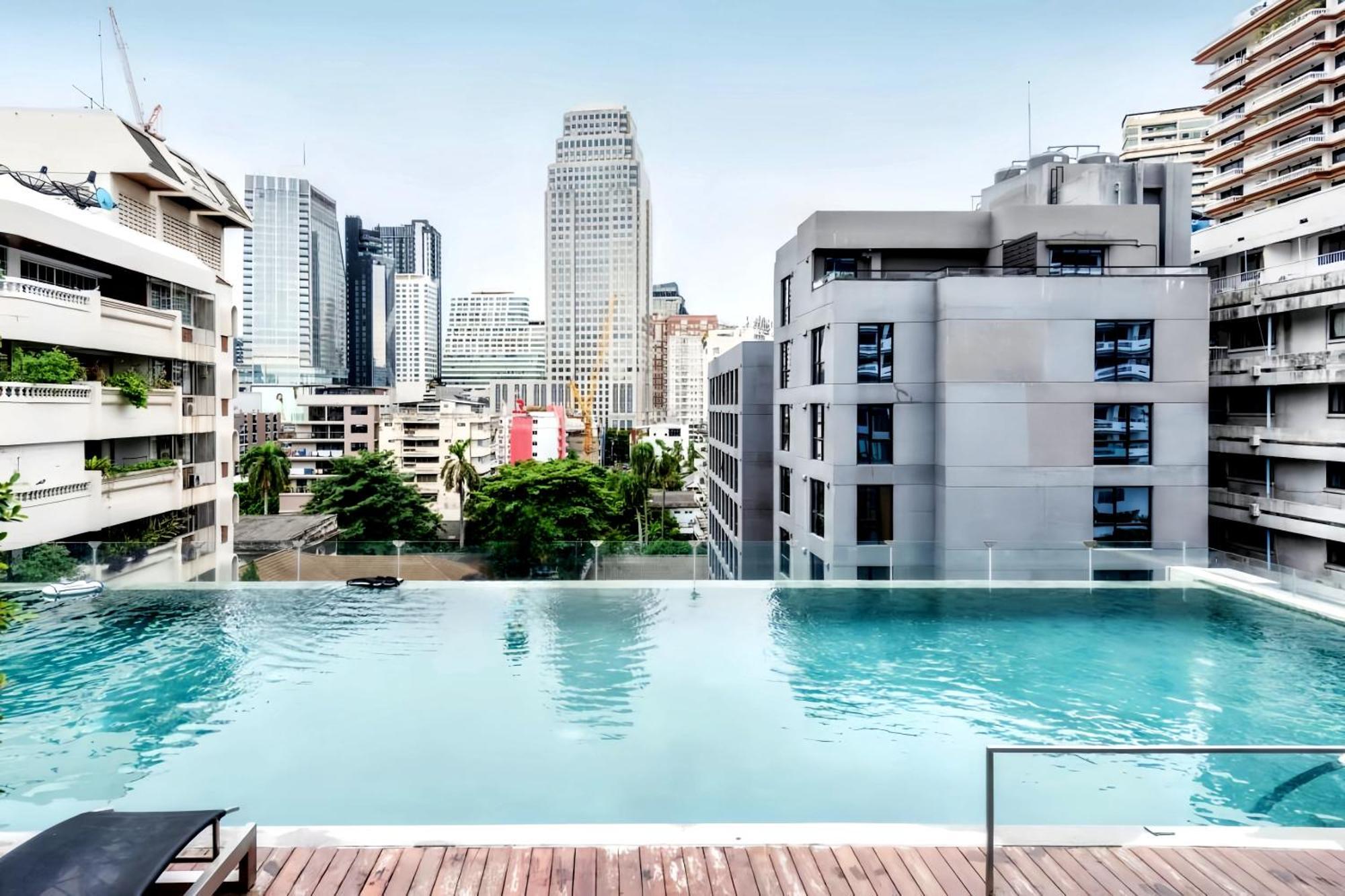 Circle S Sukhumvit 12 Apartment *