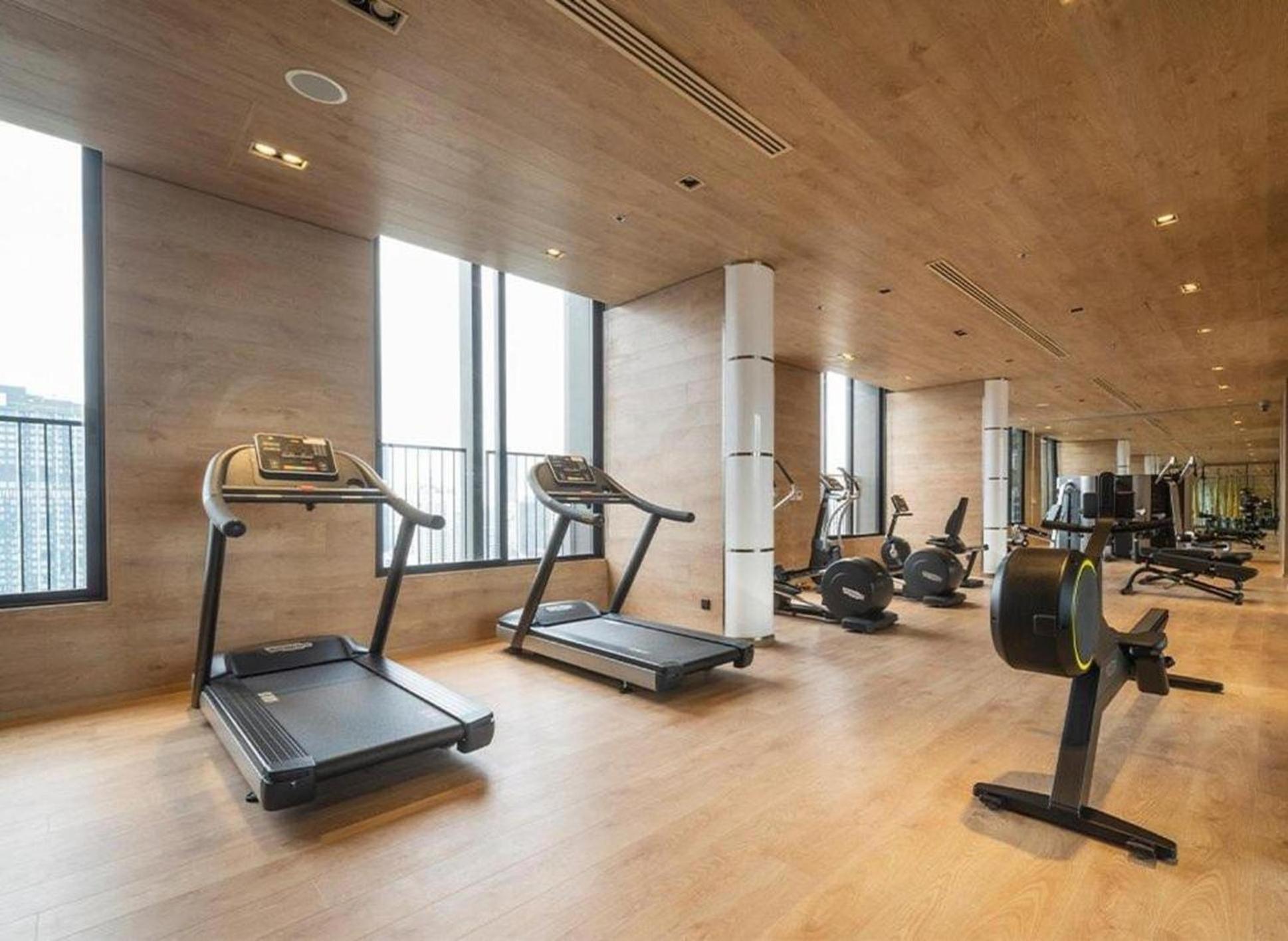 Phrom Phong 1br Luxe With Pool Gym Park Center Apartment *