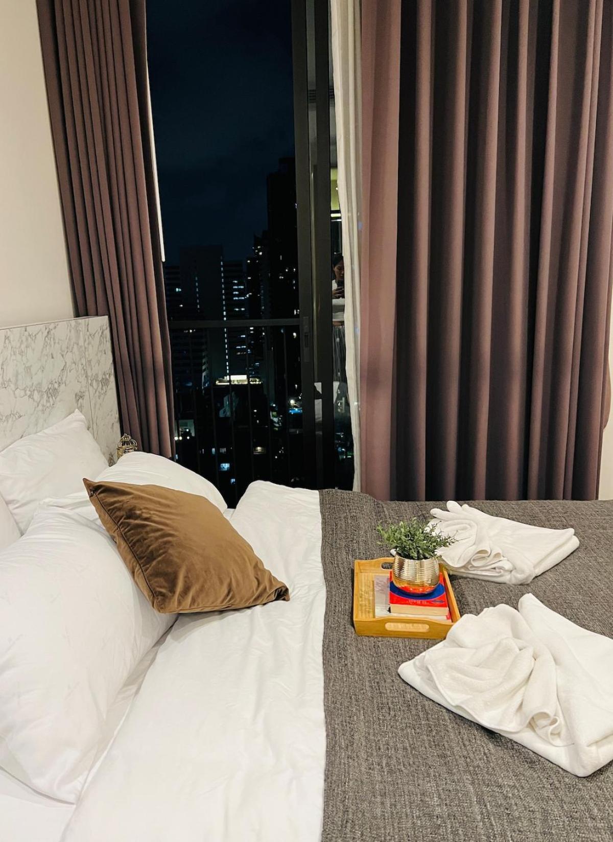 Apartment Phrom Phong 1br Luxe With Pool Gym Park Center