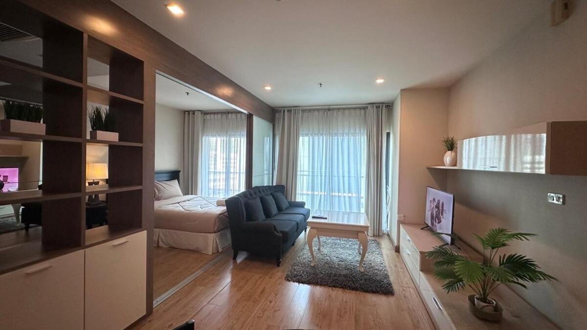 Great Condo-1min, Bts Thong Lo In Front Of Building Apartment *