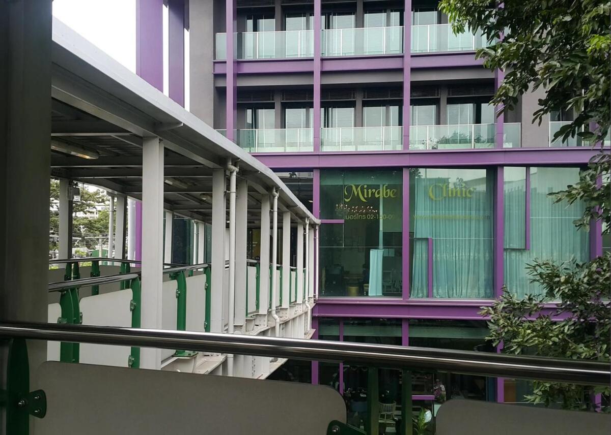 Great Condo-1min, Bts Thong Lo In Front Of Building Apartment Bangkok