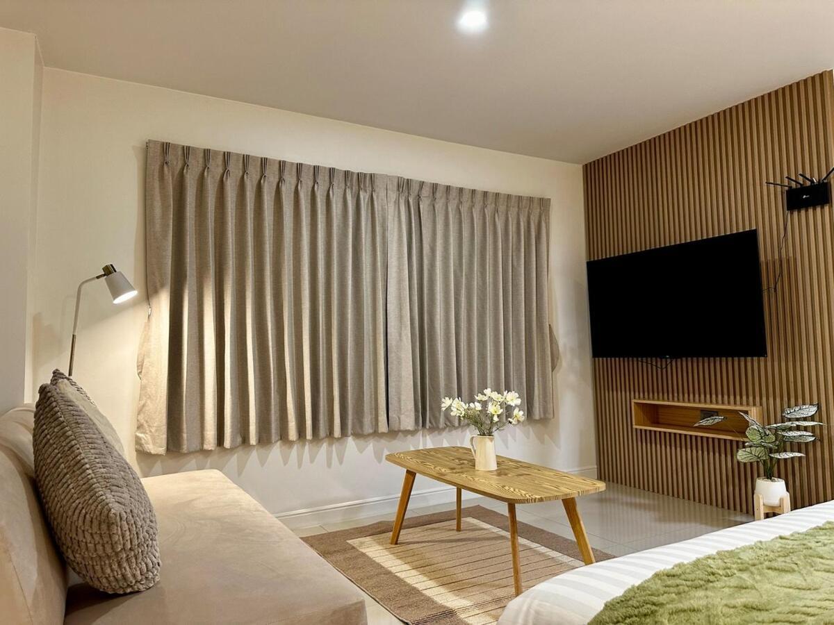Apartment Serene Escape 2 Mins From Srt Wat Samien Nari