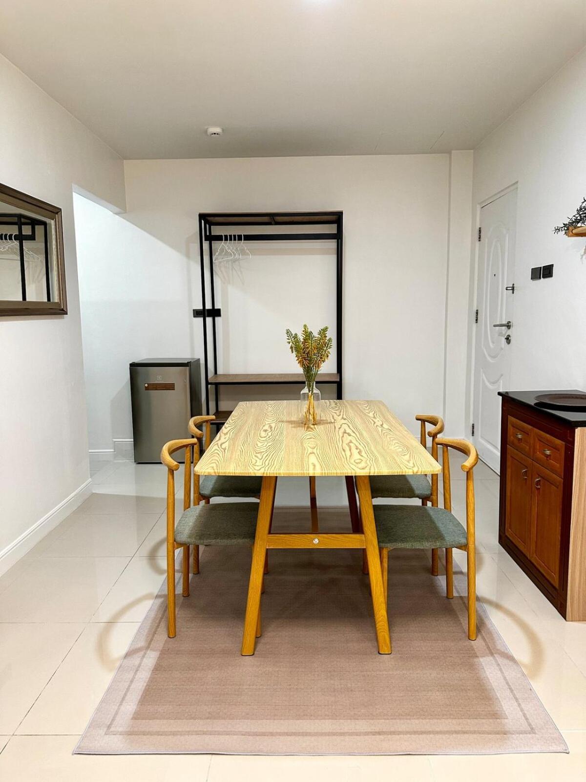 Serene Escape 2 Mins From Srt Wat Samien Nari Bangkok